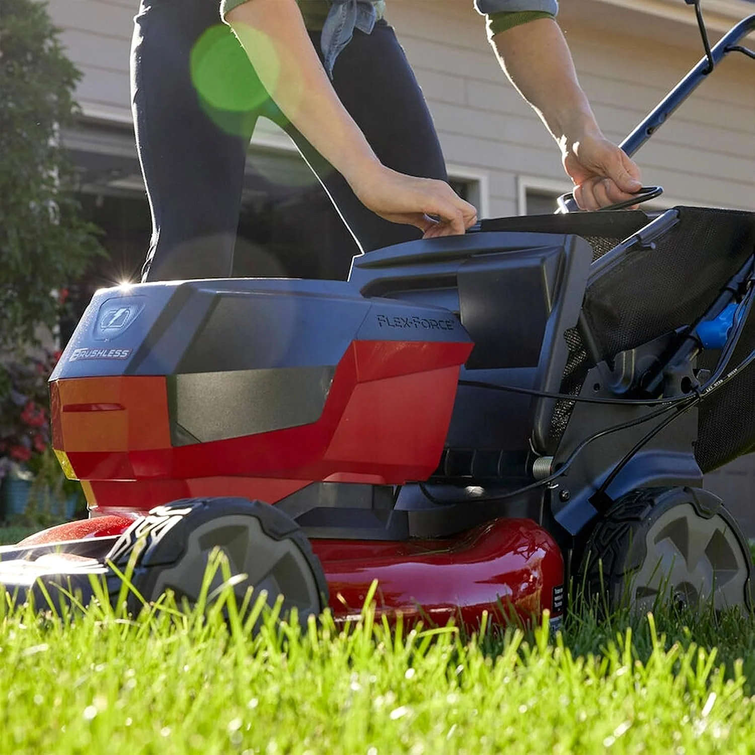 Toro 60V Recycler SmartStow 21″ RWD Self Propelled Mower #21356 - Image 8